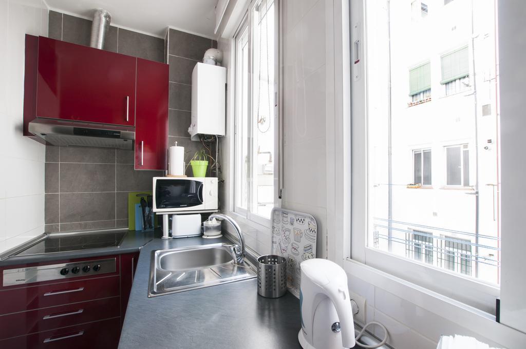 Amparo Apartment Madrid Bagian luar foto