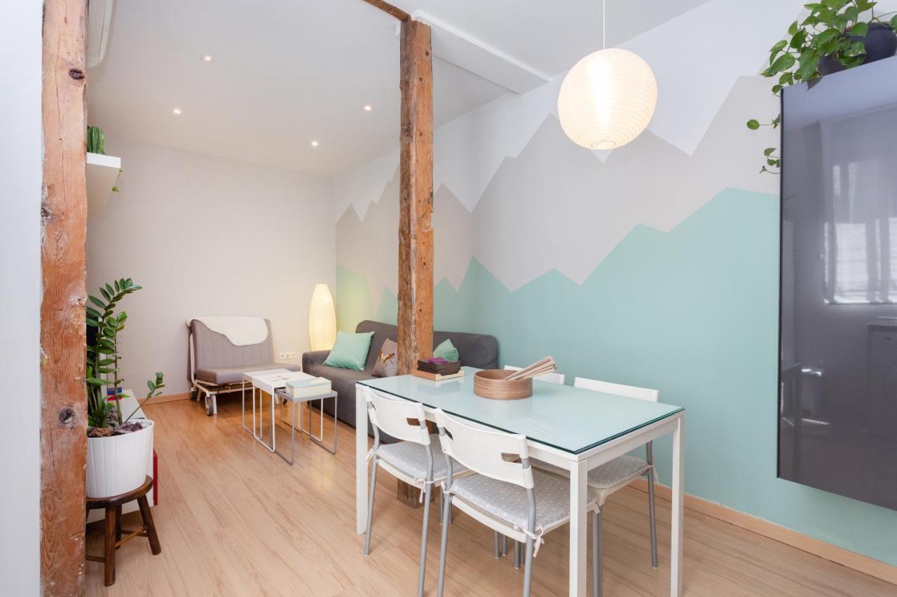 Amparo Apartment Madrid Bagian luar foto