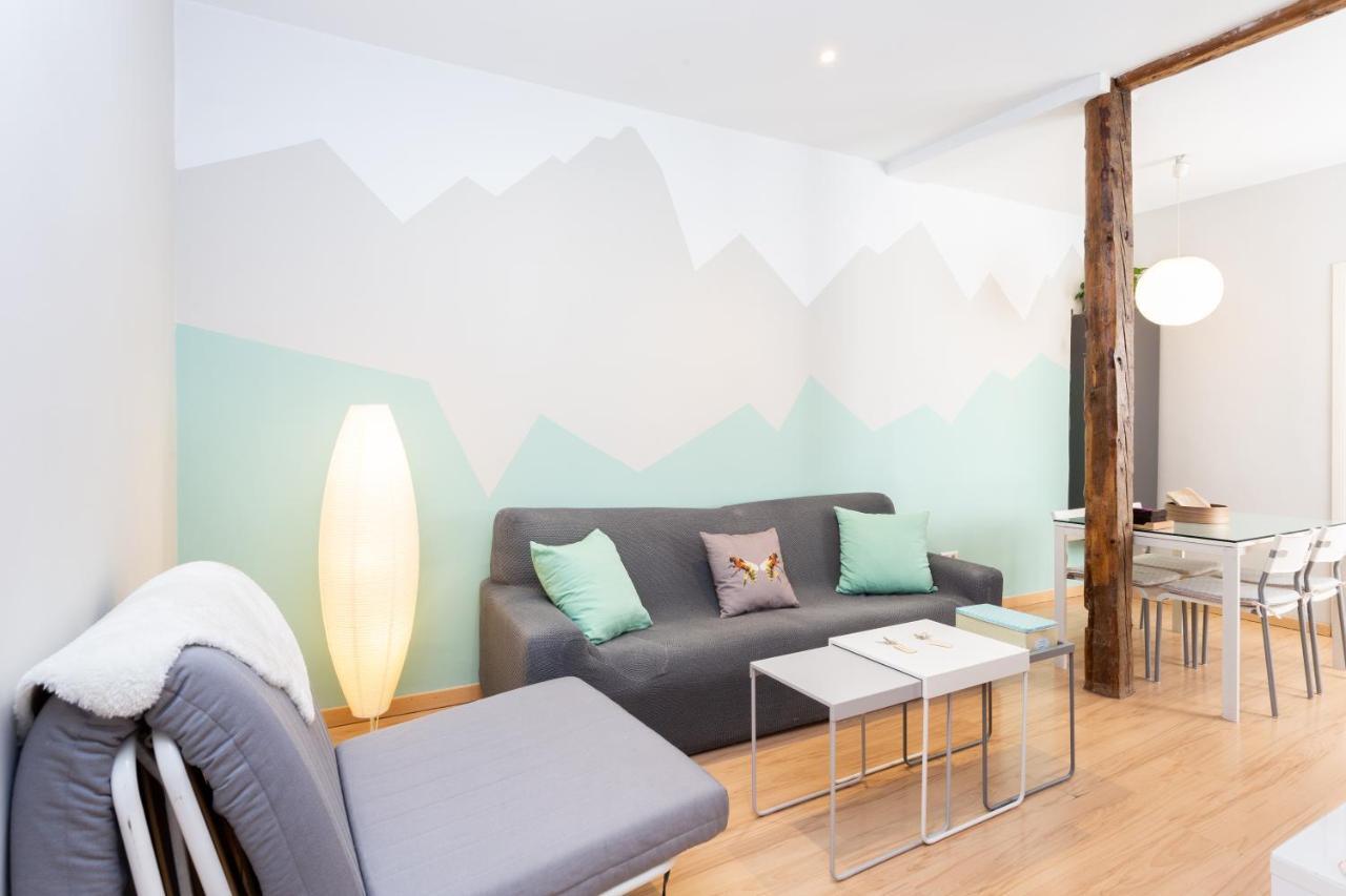 Amparo Apartment Madrid Bagian luar foto