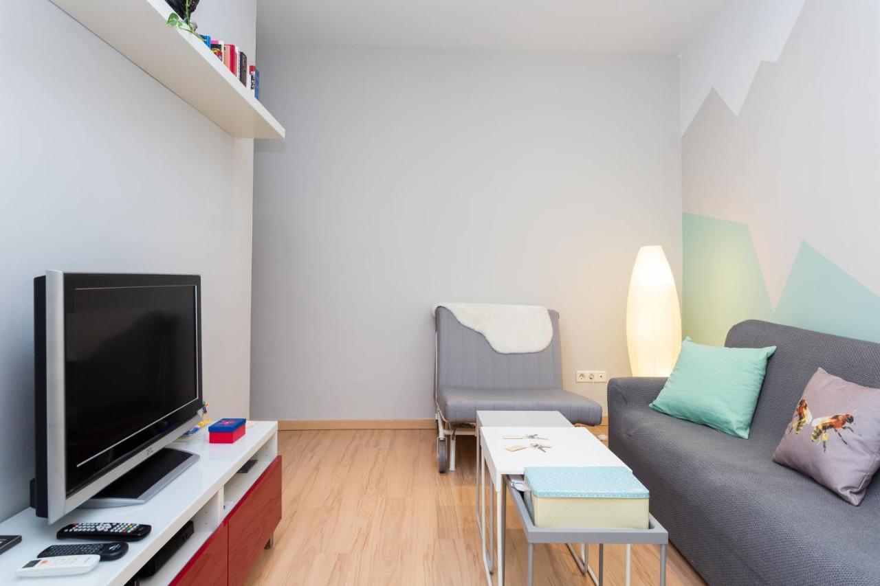 Amparo Apartment Madrid Bagian luar foto