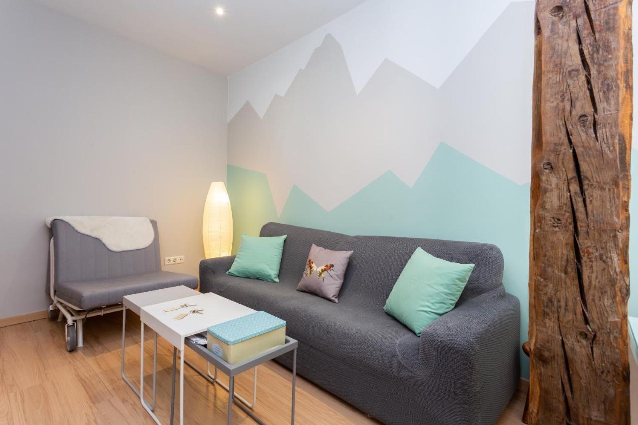 Amparo Apartment Madrid Bagian luar foto