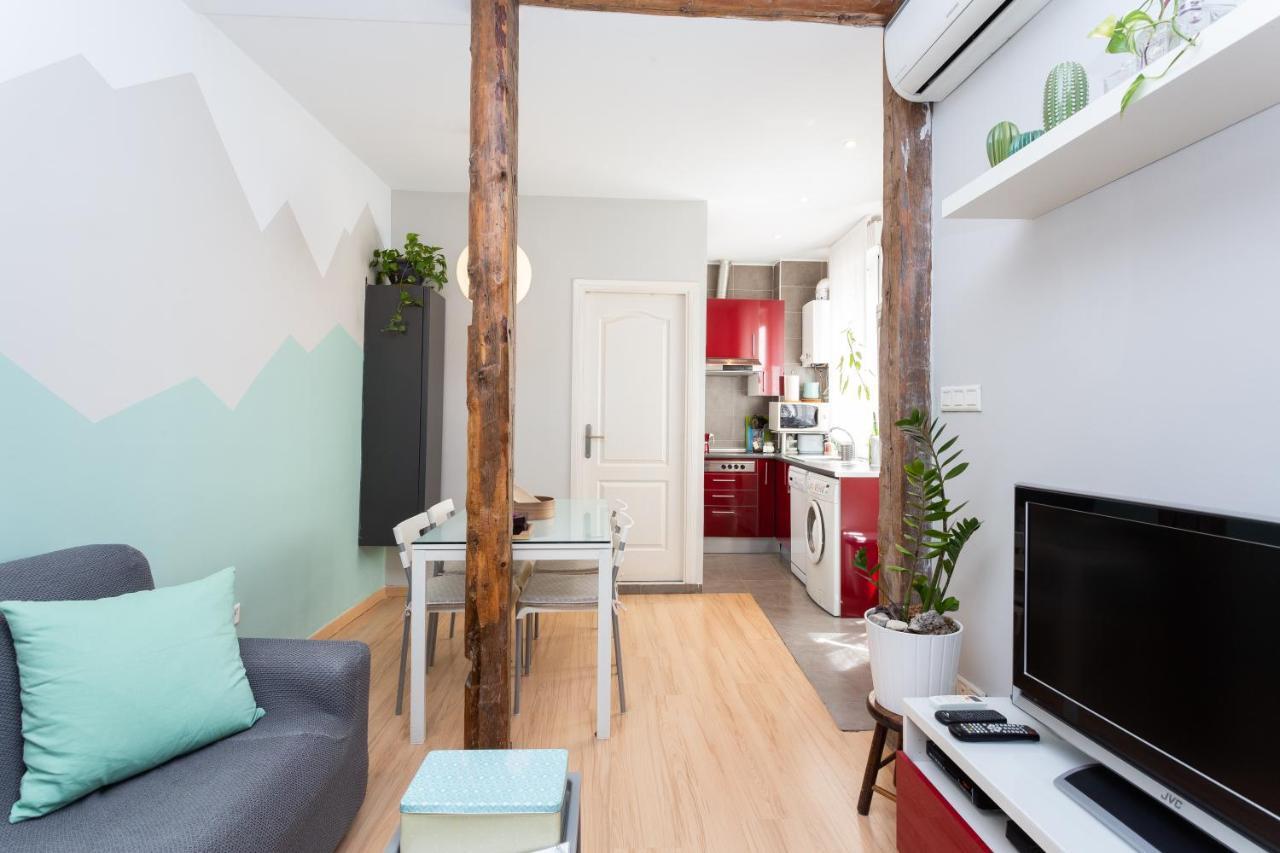 Amparo Apartment Madrid Bagian luar foto